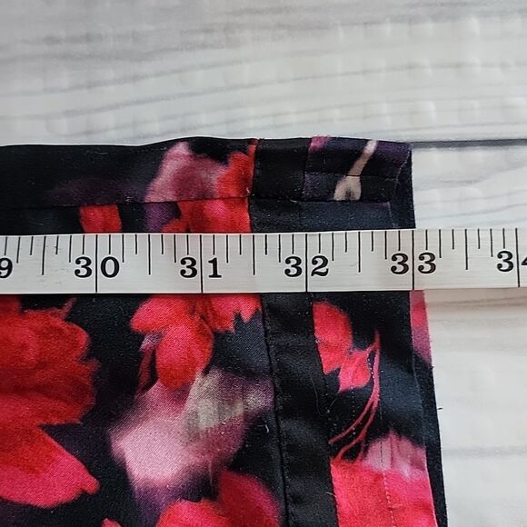 Victoria's Secret red rose print pajama bottom seperates Women's Size M - Picture 10 of 10